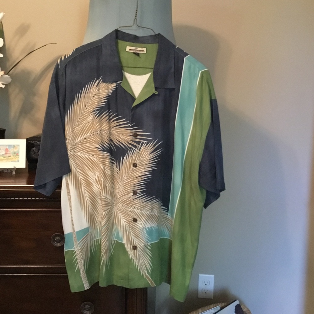 Tommy Bahama-EUC Navy, Aqua, Green & Cream Palm-Print Silk Camp Shirt